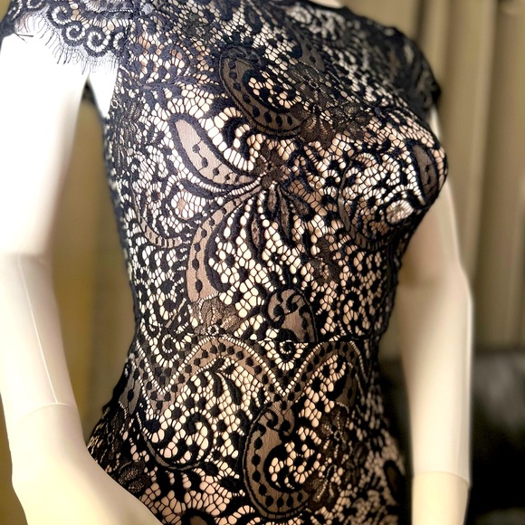 Windsor Black Maxi dress ( good as new ) - Picture 3 of 5